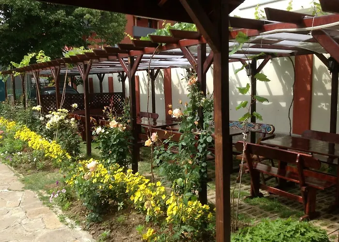 Valentina Apartahotel 3*