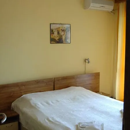 Valentina 3*